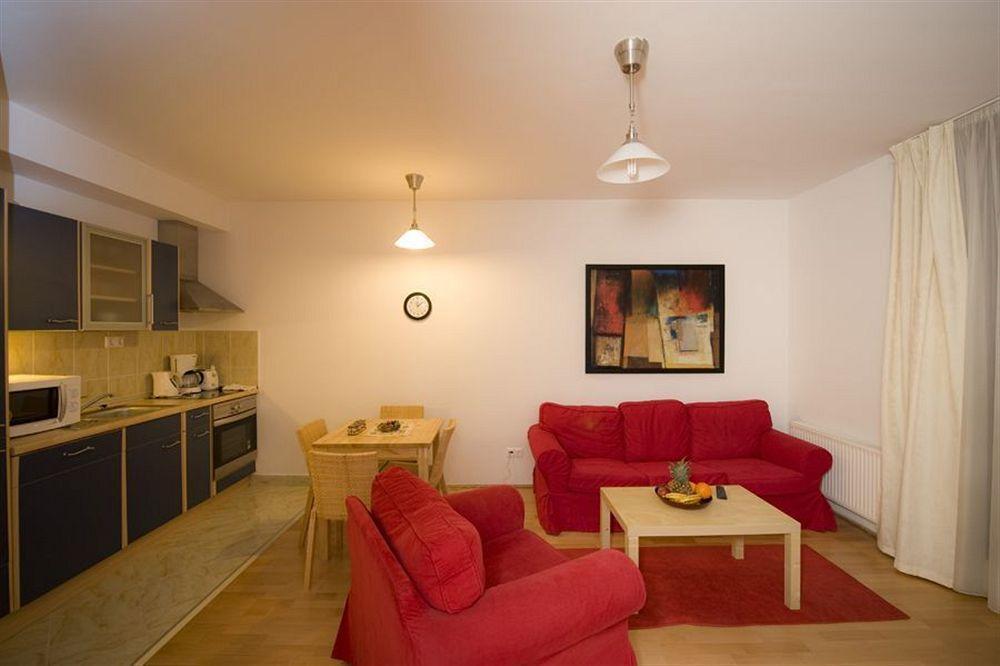 Aboriginal Budapest Apartments ภายนอก รูปภาพ